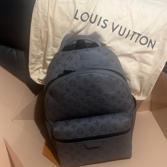 Louis Vuitton brand new with receipt - Picture 2 of 7